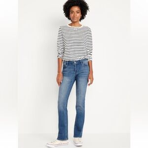 Old Navy Mid-Rise Wow Bokt-Cut Jeans
